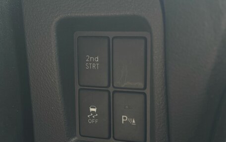 Toyota Land Cruiser Prado 150 рестайлинг 2, 2014 год, 2 750 000 рублей, 15 фотография