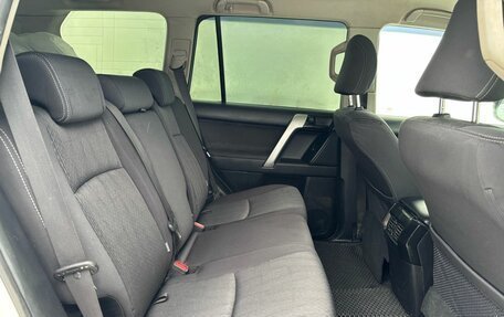 Toyota Land Cruiser Prado 150 рестайлинг 2, 2014 год, 2 750 000 рублей, 25 фотография