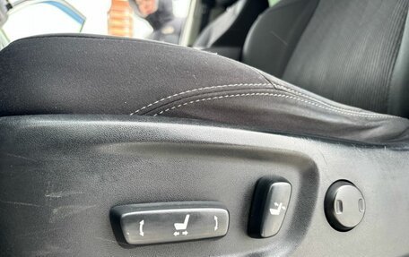 Toyota Land Cruiser Prado 150 рестайлинг 2, 2014 год, 2 750 000 рублей, 21 фотография