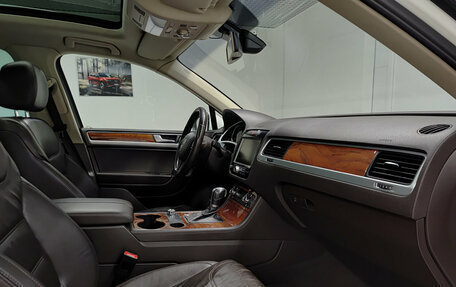 Volkswagen Touareg III, 2010 год, 1 679 000 рублей, 11 фотография