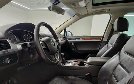 Volkswagen Touareg III, 2010 год, 1 679 000 рублей, 16 фотография