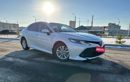 Toyota Camry, 2018 год, 2 310 000 рублей, 5 фотография