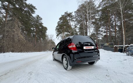 Honda Fit III, 2012 год, 750 000 рублей, 7 фотография