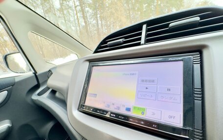 Honda Fit III, 2012 год, 750 000 рублей, 16 фотография