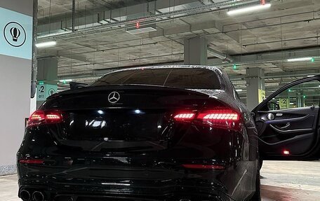 Mercedes-Benz E-Класс, 2021 год, 4 200 000 рублей, 6 фотография