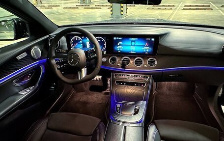 Mercedes-Benz E-Класс, 2021 год, 4 200 000 рублей, 11 фотография