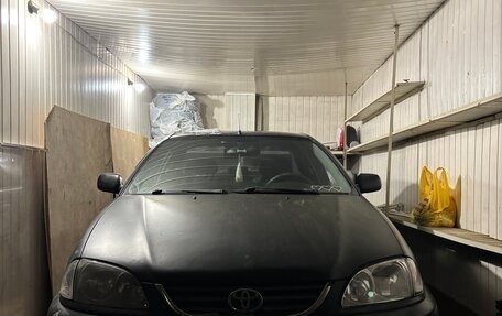 Toyota Avensis III рестайлинг, 2001 год, 250 000 рублей, 4 фотография