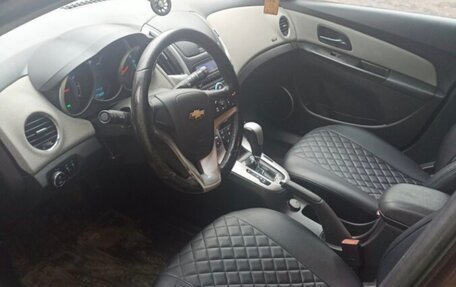 Chevrolet Cruze II, 2014 год, 800 000 рублей, 6 фотография