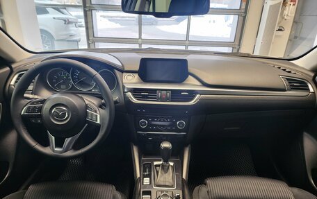 Mazda 6, 2016 год, 1 680 000 рублей, 10 фотография