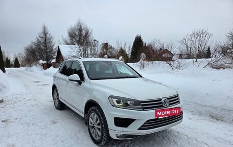 Volkswagen Touareg III, 2015 год, 3 349 000 рублей, 3 фотография