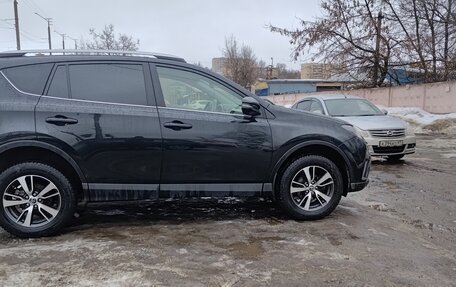 Toyota RAV4, 2015 год, 1 840 000 рублей, 6 фотография