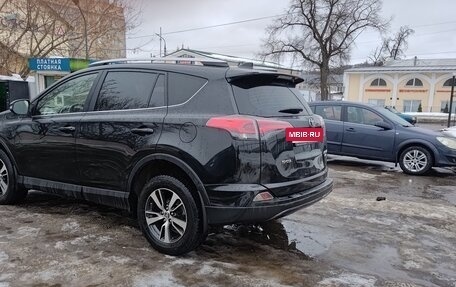 Toyota RAV4, 2015 год, 1 840 000 рублей, 4 фотография