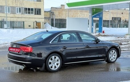 Audi A8, 2011 год, 1 750 000 рублей, 6 фотография