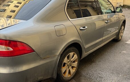 Skoda Superb III рестайлинг, 2011 год, 650 000 рублей, 2 фотография