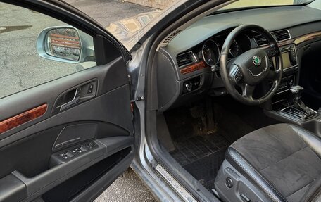 Skoda Superb III рестайлинг, 2011 год, 650 000 рублей, 12 фотография