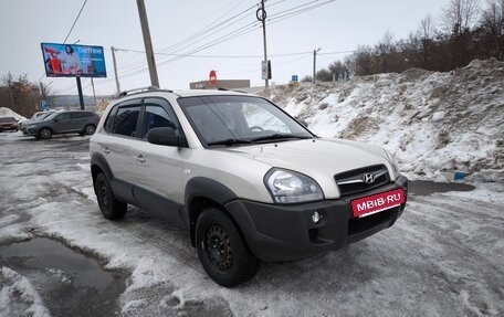 Hyundai Tucson III, 2008 год, 990 000 рублей, 2 фотография