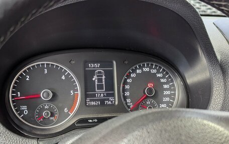 Volkswagen Amarok I рестайлинг, 2013 год, 1 799 000 рублей, 26 фотография