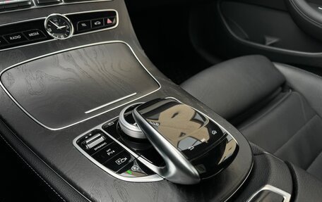 Mercedes-Benz E-Класс, 2017 год, 3 790 000 рублей, 29 фотография