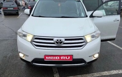 Toyota Highlander III, 2011 год, 1 950 000 рублей, 1 фотография