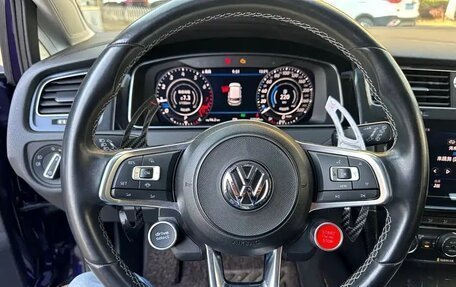 Volkswagen Golf VII, 2020 год, 1 460 013 рублей, 12 фотография