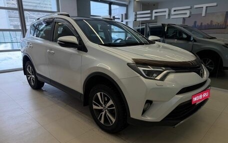 Toyota RAV4, 2019 год, 2 800 500 рублей, 3 фотография