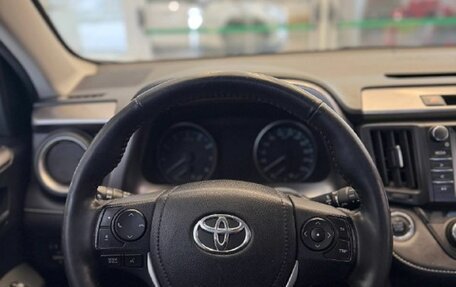 Toyota RAV4, 2019 год, 2 800 500 рублей, 8 фотография