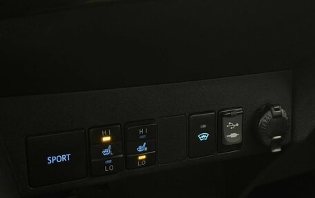 Toyota RAV4, 2019 год, 2 800 500 рублей, 16 фотография