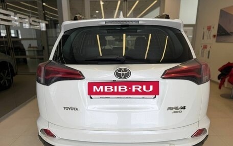 Toyota RAV4, 2019 год, 2 800 500 рублей, 5 фотография