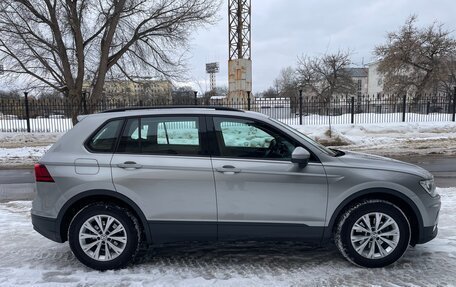 Volkswagen Tiguan II, 2019 год, 2 349 000 рублей, 6 фотография