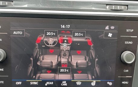 Volkswagen Tiguan II, 2019 год, 2 349 000 рублей, 16 фотография