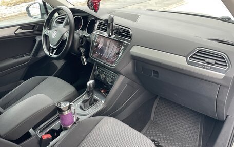 Volkswagen Tiguan II, 2019 год, 2 349 000 рублей, 12 фотография