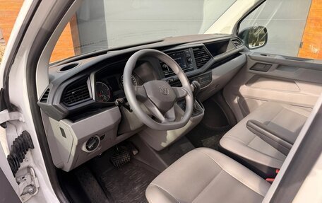 Volkswagen Transporter T6 рестайлинг, 2024 год, 3 650 000 рублей, 9 фотография