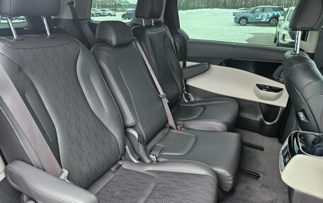 KIA Carnival, 2023 год, 4 200 000 рублей, 9 фотография