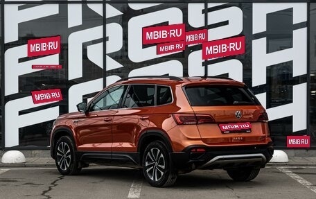 Volkswagen Taos, 2022 год, 2 350 000 рублей, 2 фотография