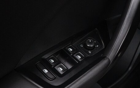 Volkswagen Taos, 2022 год, 2 350 000 рублей, 19 фотография