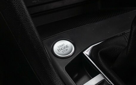 Volkswagen Taos, 2022 год, 2 350 000 рублей, 13 фотография