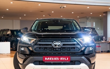 Toyota RAV4, 2025 год, 4 550 000 рублей, 2 фотография