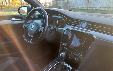 Volkswagen Passat B8 рестайлинг, 2019 год, 2 350 000 рублей, 10 фотография