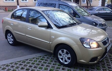 KIA Rio II, 2010 год, 465 000 рублей, 1 фотография