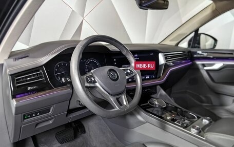 Volkswagen Touareg III, 2019 год, 4 795 000 рублей, 19 фотография