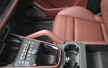 Porsche Cayenne III, 2025 год, 19 900 000 рублей, 28 фотография