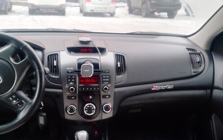 KIA Cerato III, 2010 год, 750 000 рублей, 6 фотография