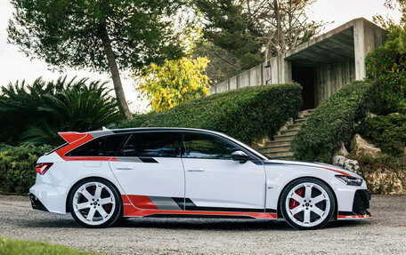 Audi RS 6, 2025 год, 31 000 000 рублей, 13 фотография