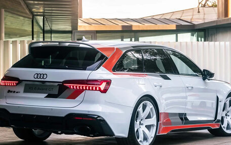 Audi RS 6, 2025 год, 31 000 000 рублей, 12 фотография