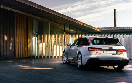 Audi RS 6, 2025 год, 31 000 000 рублей, 32 фотография