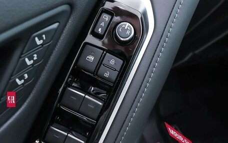 Toyota Land Cruiser, 2025 год, 16 890 000 рублей, 12 фотография