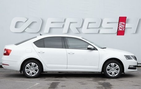 Skoda Octavia, 2017 год, 1 799 000 рублей, 5 фотография