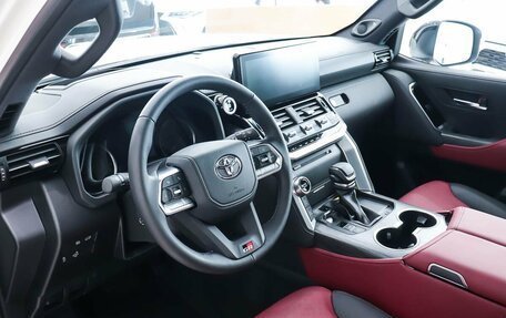 Toyota Land Cruiser, 2025 год, 16 890 000 рублей, 15 фотография