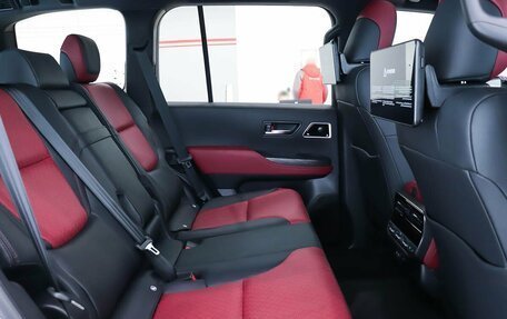 Toyota Land Cruiser, 2025 год, 16 890 000 рублей, 33 фотография