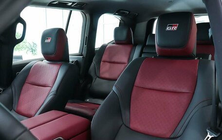 Toyota Land Cruiser, 2025 год, 16 890 000 рублей, 31 фотография